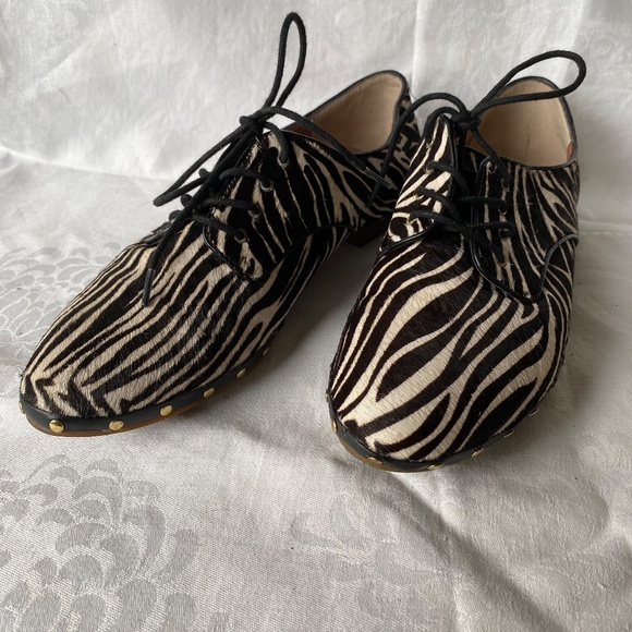Dolce Vita Mario Zebra Shoes 9.5 LIKE NEW - Picture 5 of 12